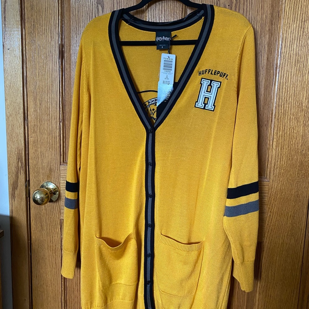 Torrid Harry Potter Hufflepuff Cardigan Size 3 BNWT